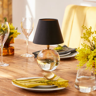 Katherine rechargeable table lamp