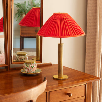 Knurloid rechargeable table lamp in antique brass