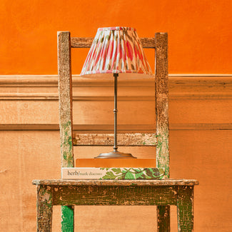 Reed rechargeable table lamp in bronze