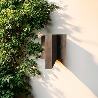 Andor IP54 fixed wall light in bronze