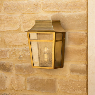 Majorelle ip44 wall lantern in Brass